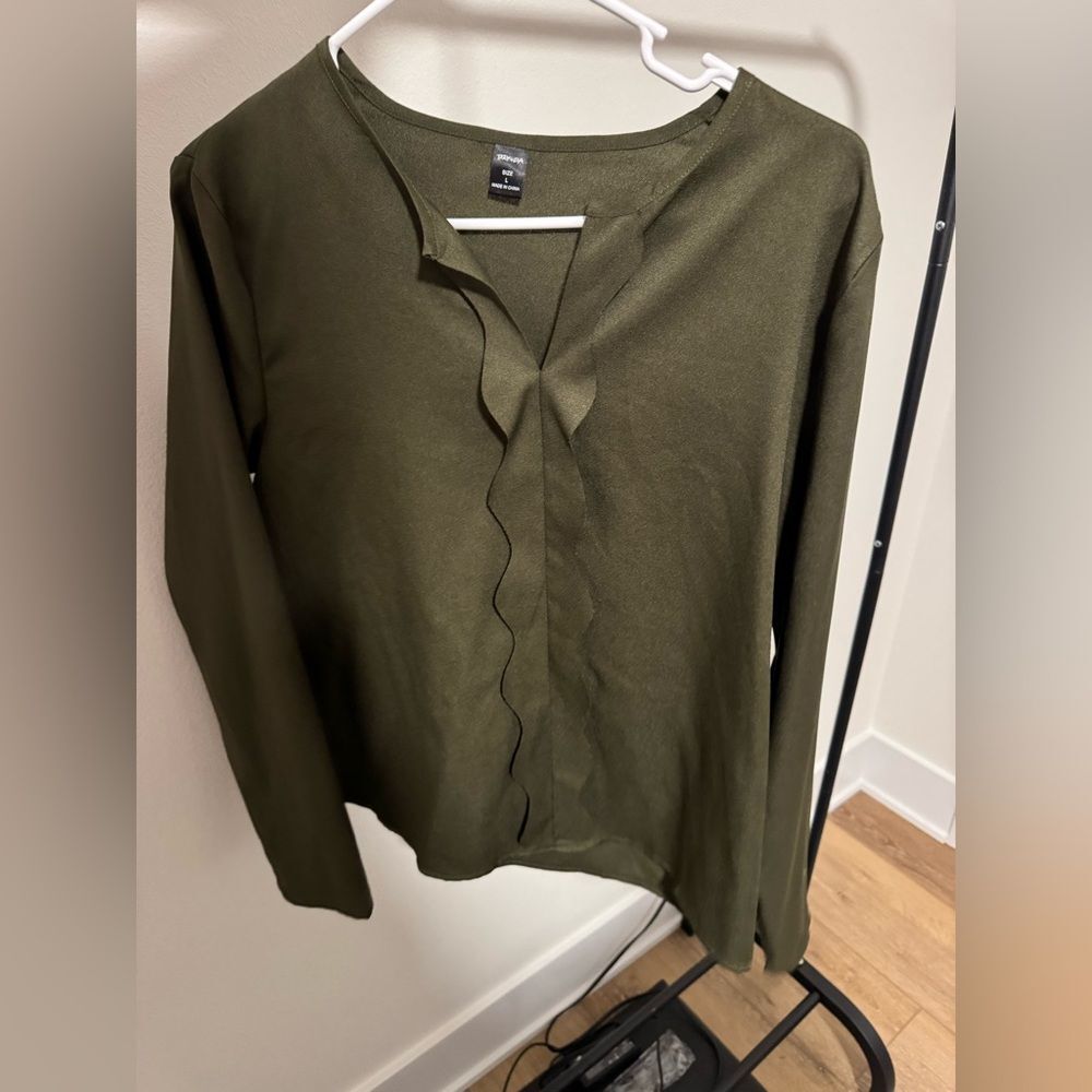 WOMENS BRENDA DRESS SHIRT SIZE LARGE